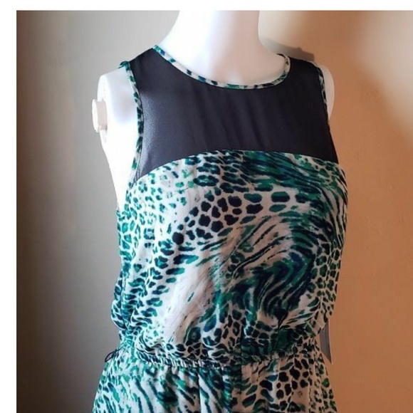 🌸Kensie Green print dress - Picture 7 of 7